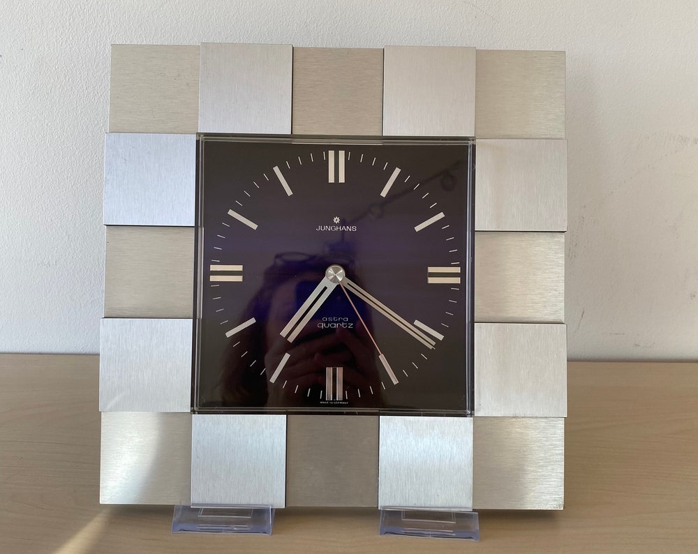 Wall clock Junghans Resonic 60s 70s design clock metal